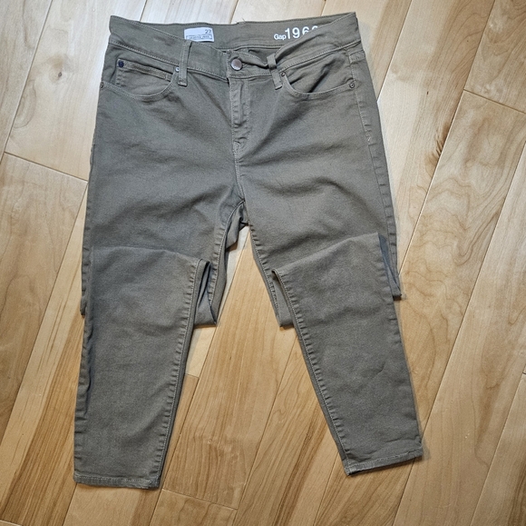 GAP Denim - GAP Green Legging Jean NWOT Size 27